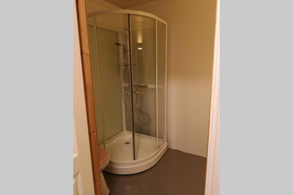 Koselig Hus I Havna Apartment Сволвер Екстериор снимка
