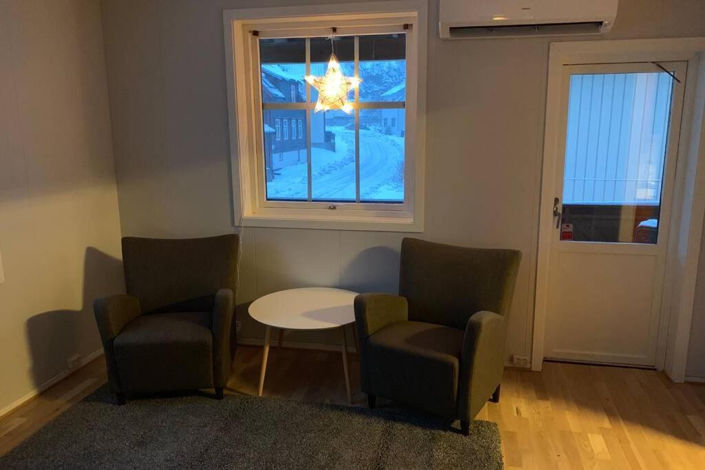 Koselig Hus I Havna Apartment Сволвер Екстериор снимка